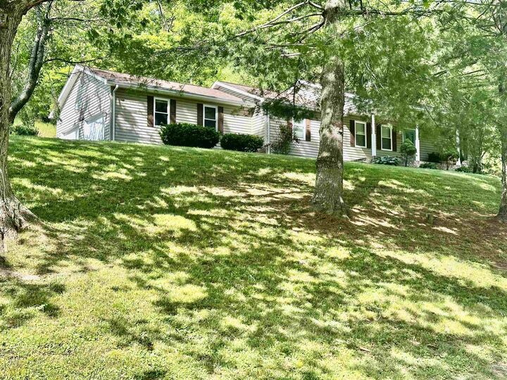 Property Photo:  19142 Pinehurst Estates  KY 41168 
