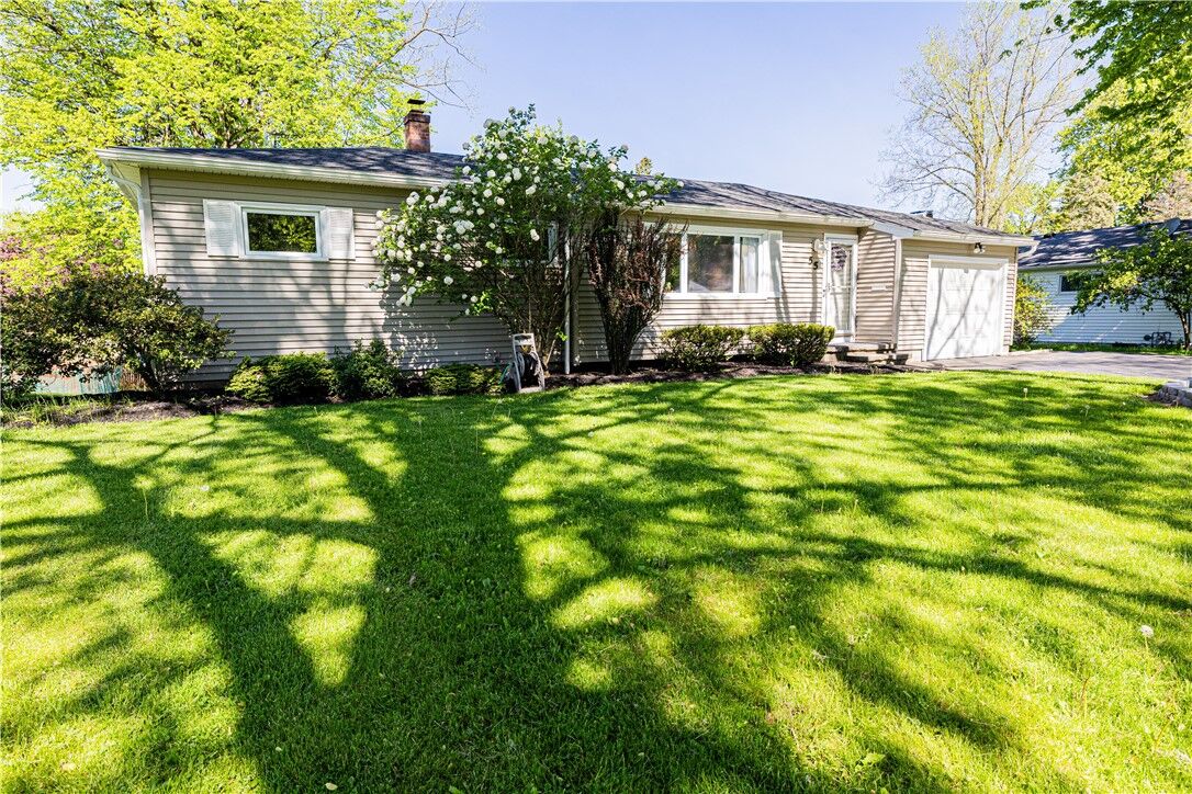 Property Photo:  55 Hillside Road  NY 14526 