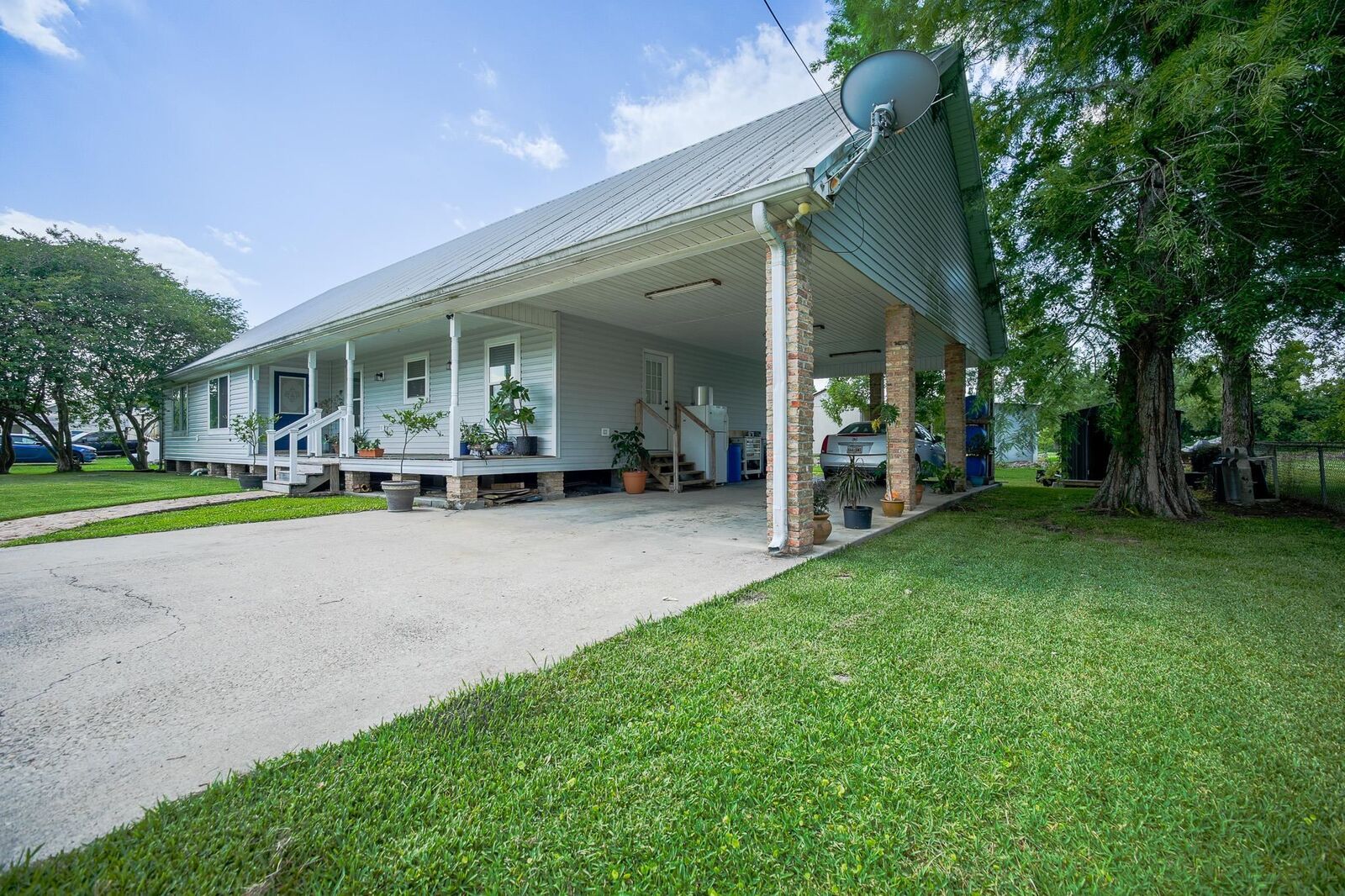 Property Photo: 113 Lawes Street LA 70339