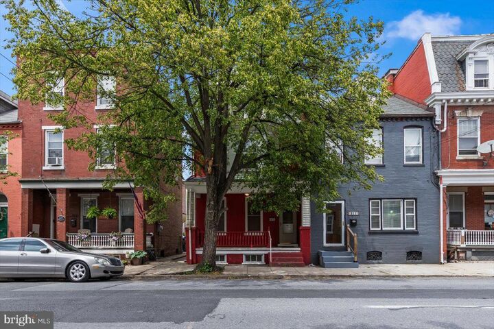 Property Photo:  609 E Chestnut Street  PA 17603 