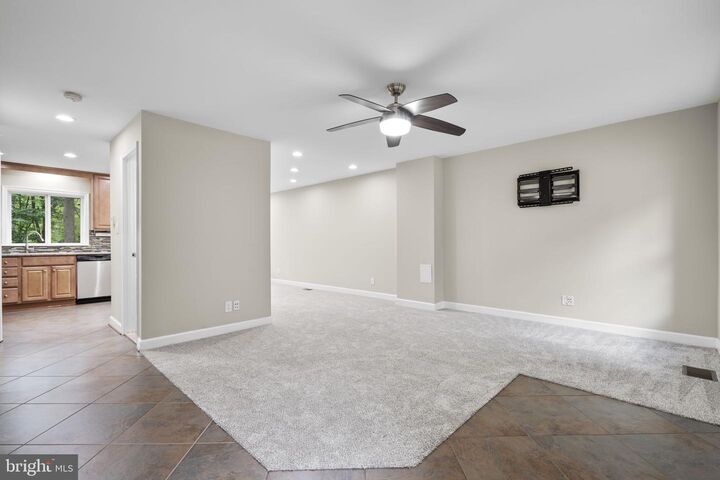 Property Photo:  14894 Lambeth Square  VA 20120 