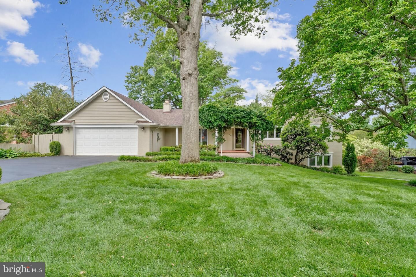 Property Photo:  1102 Clover Drive  VA 22101 