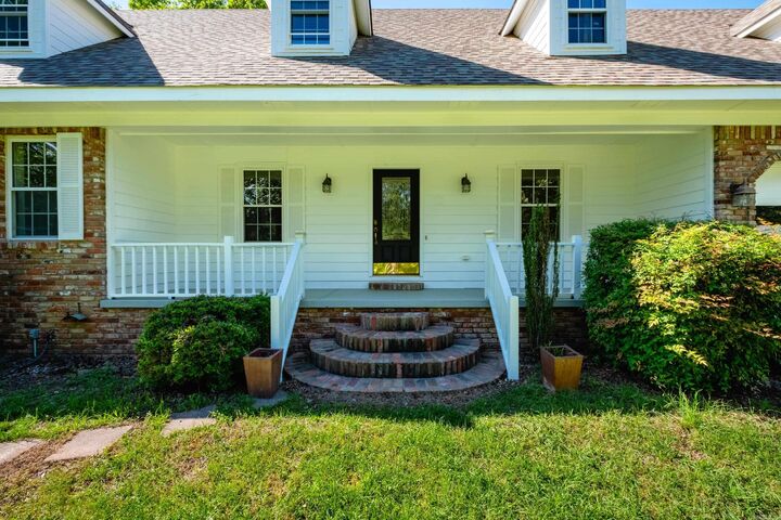 Property Photo:  56 Brandon Road  AR 72106 