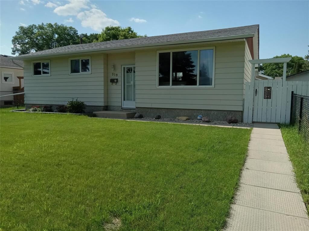 Property Photo:  359 Greenwood Avenue  MB R2M 4J5 