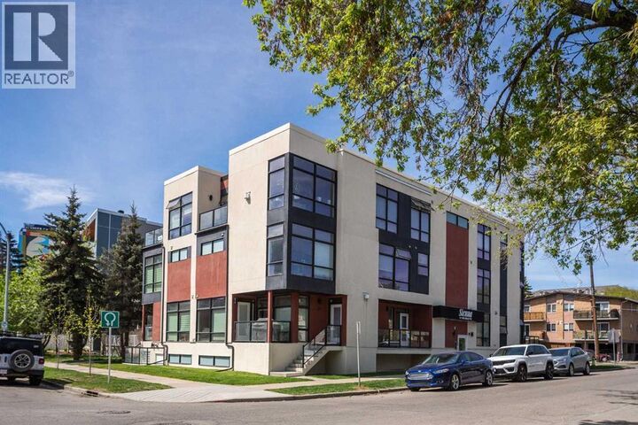 Property Photo: 41 6 Street Northeast AB T2E 8H7