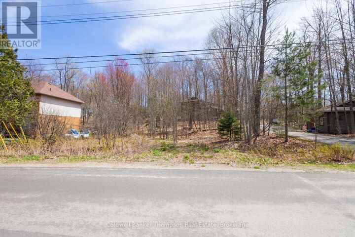 Property Photo:  33 Shaw Crescent  ON P1H 1T7 