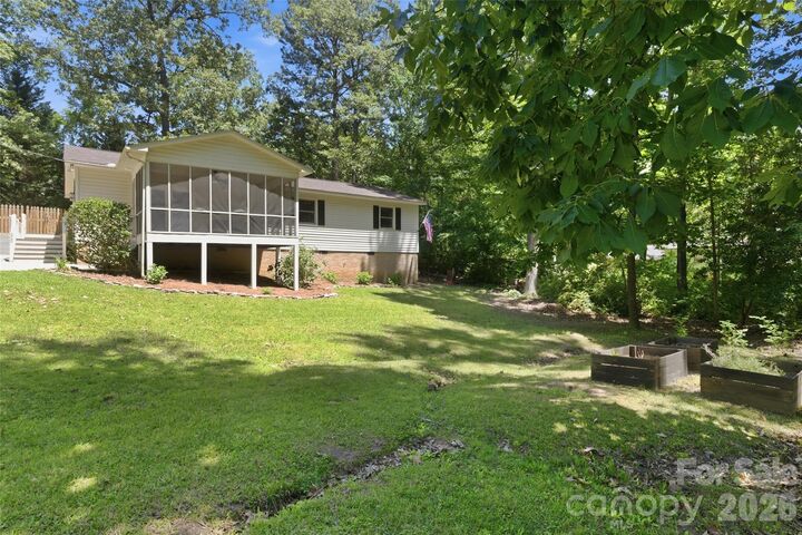 Property Photo:  609 Davis Street  SC 29720 