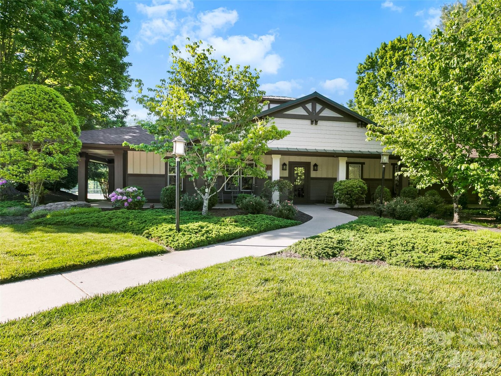 Property Photo:  2303 Deermouse Way  NC 28792 