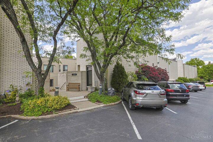 Property Photo:  2394 Dana Avenue  OH 45208 