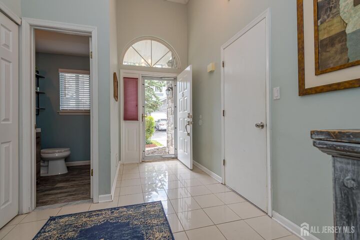 Property Photo:  15 Daleron Place  NJ 08879 