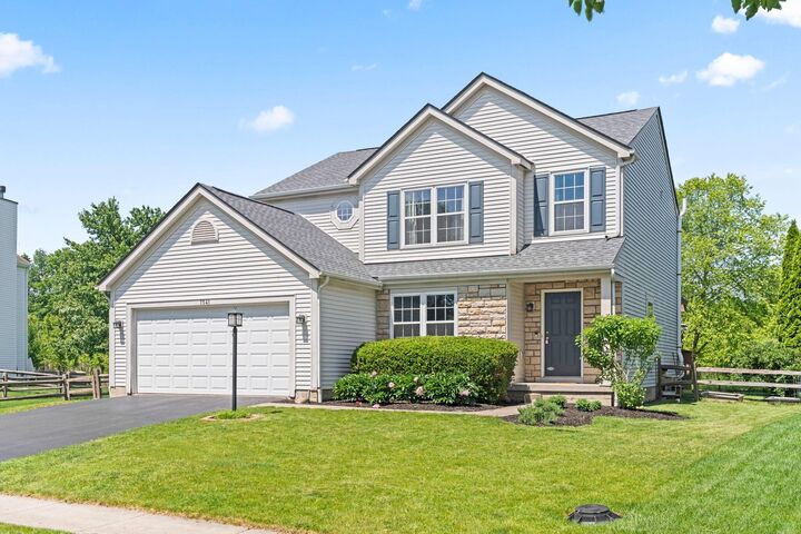 Property Photo:  7541 Totten Springs Drive  OH 43082 