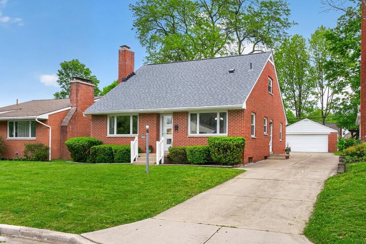 Property Photo: 154 Desantis Drive OH 43214