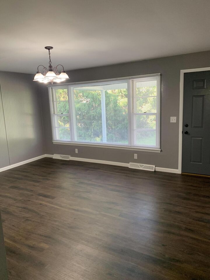 Property Photo:  375 Kingston Pike  OH 43113 