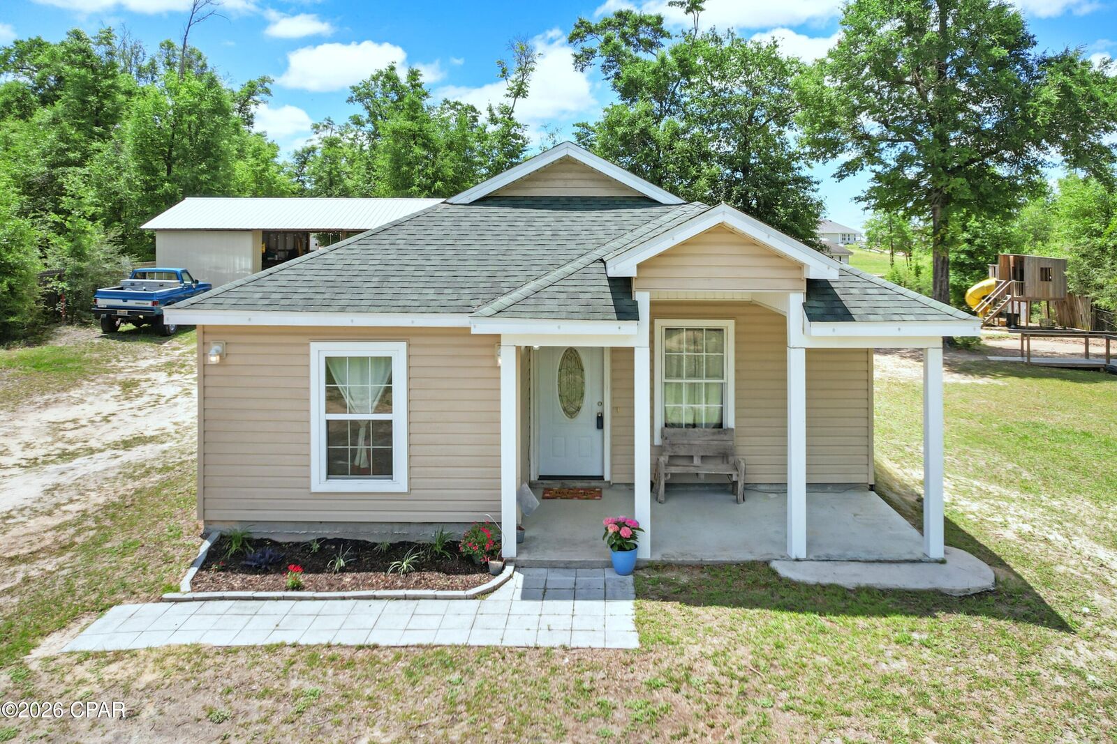 Property Photo:  8106 Starling Road  FL 32466 