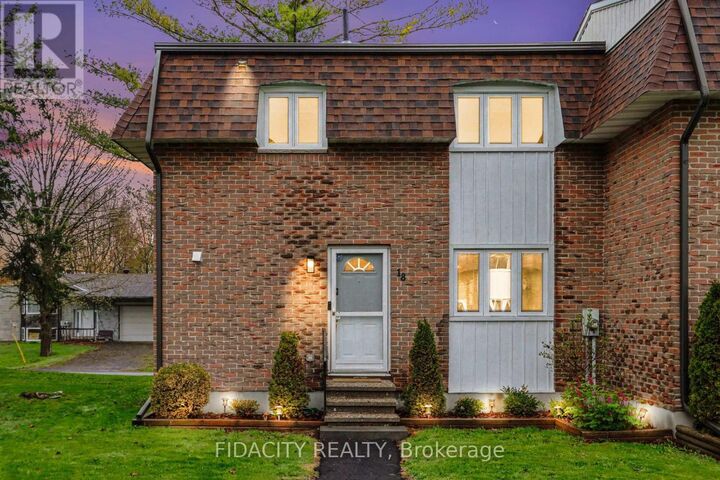 Property Photo:  68 King Street 18  ON K0A 2Z0 