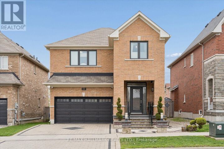 Property Photo:  88 Byers Pond Way  ON L4A 0M6 