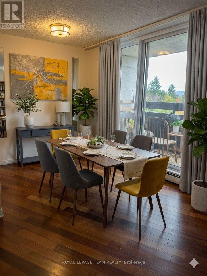 Property Photo:  2020 Jasmine Crescent 313  ON K1J 8K5 
