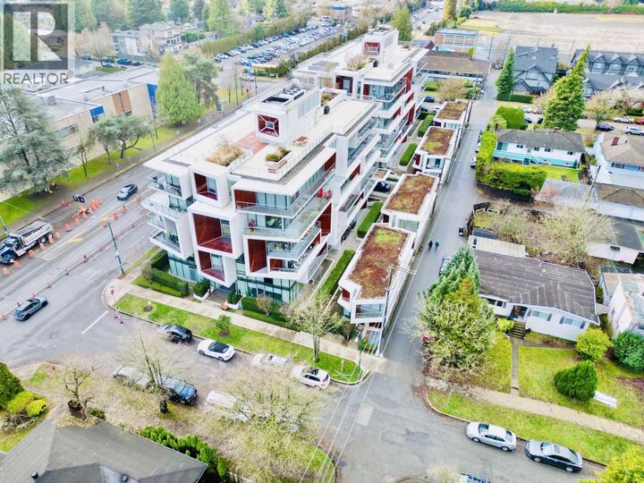 Property Photo:  759 West 41st Avenue  BC V5Z 3M7 