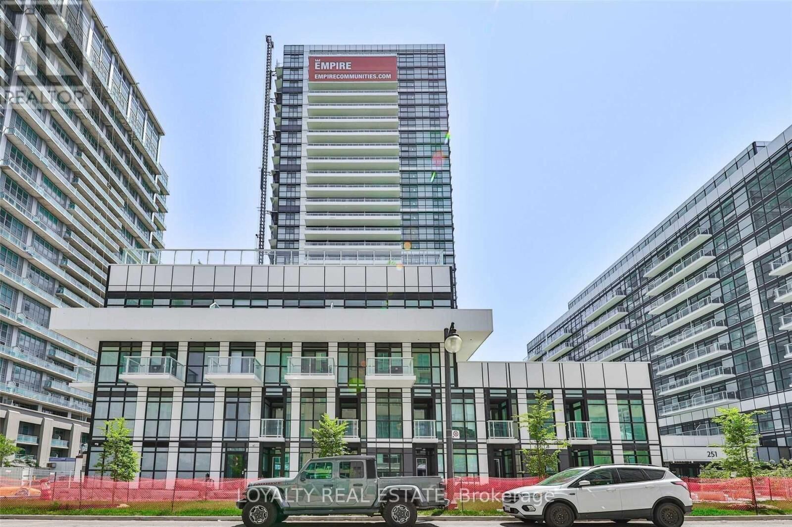 Property Photo:  251 Manitoba Street 311  ON M8Y 0C7 
