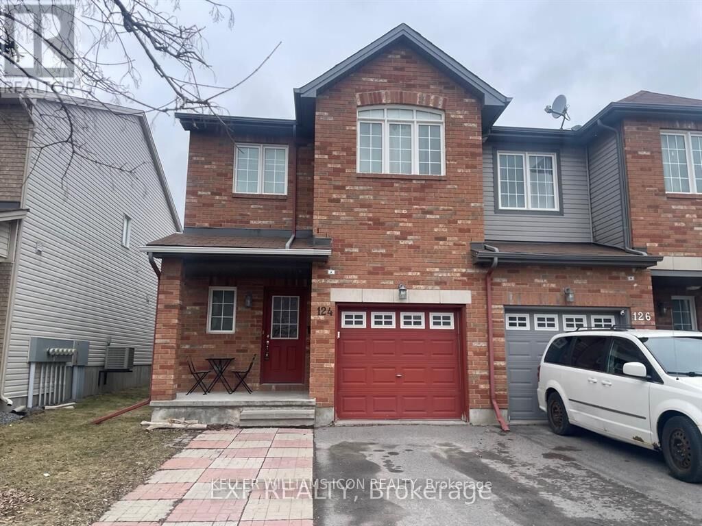Property Photo:  124 Lokoya Street  ON K2S 0J4 