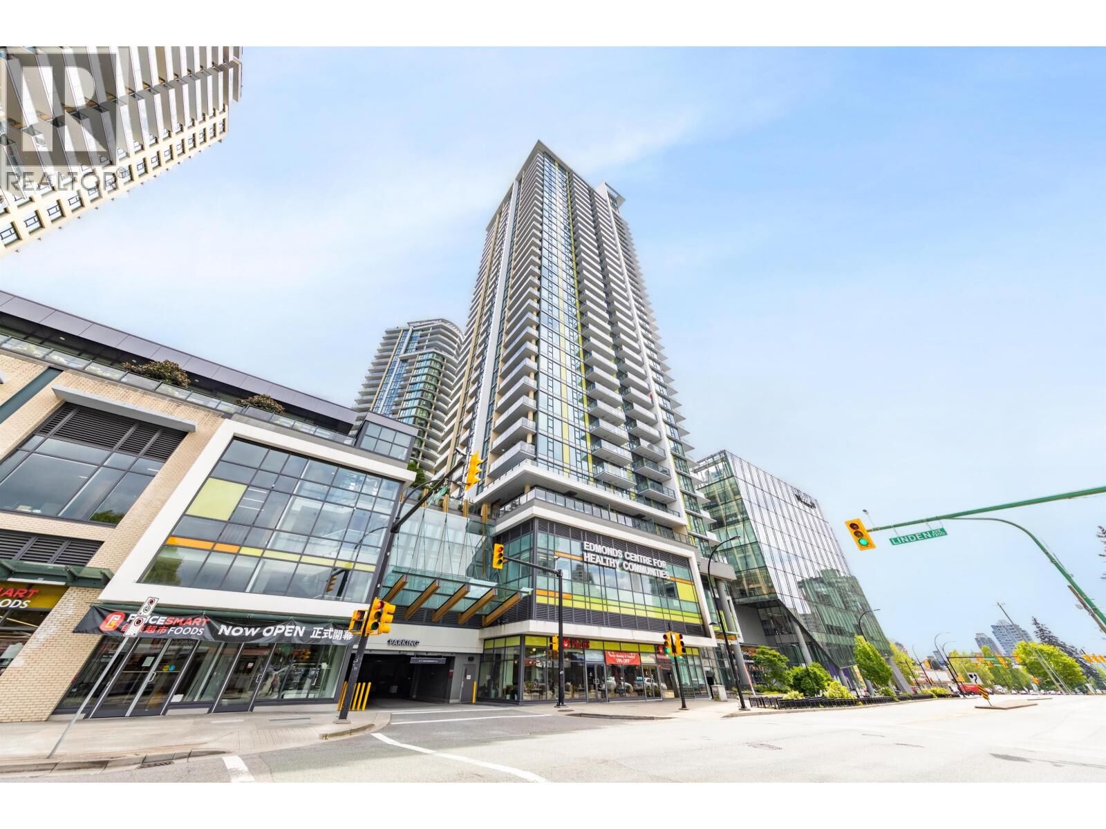 Property Photo:  7358 Edmonds Street 1807  BC V3N 0H1 