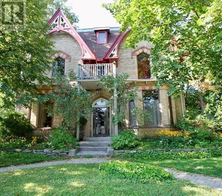 Property Photo:  388 King Street West  ON K6V 3S6 