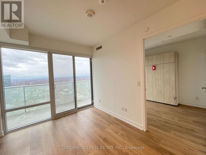 Property Photo:  501 Yonge Street 5101  ON M5B 0C1 