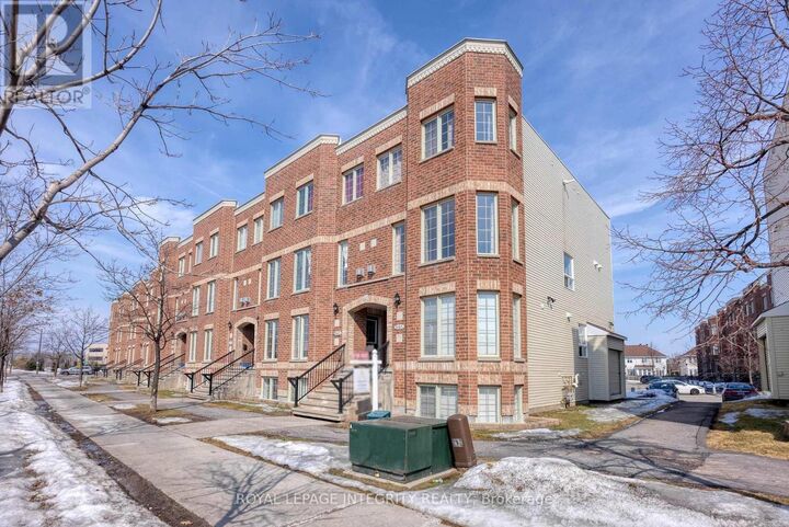 Property Photo:  888 Longfields Drive  ON K2J 5K6 