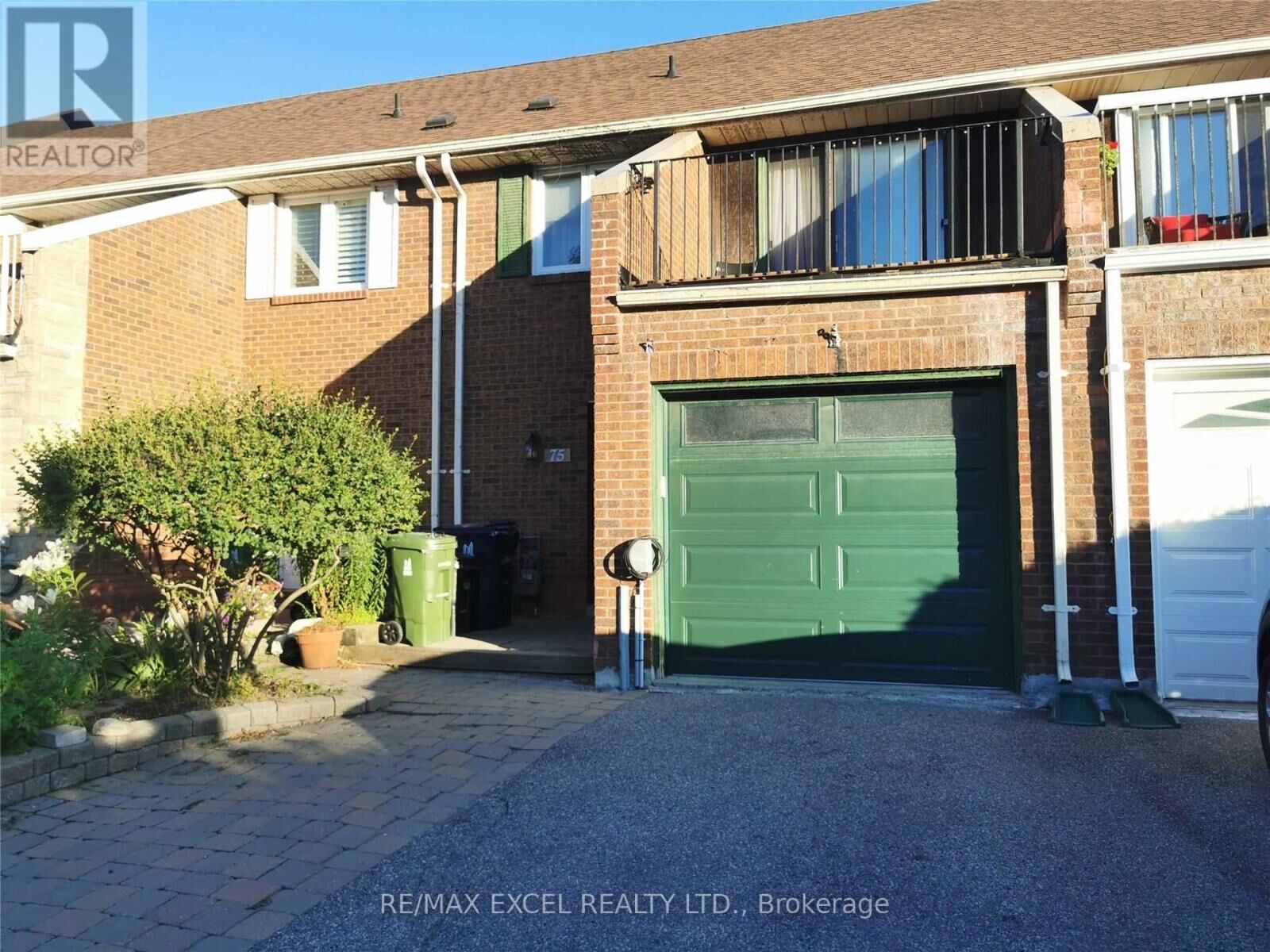 Property Photo:  75 Ecclesfield Drive  ON M1W 2Y3 