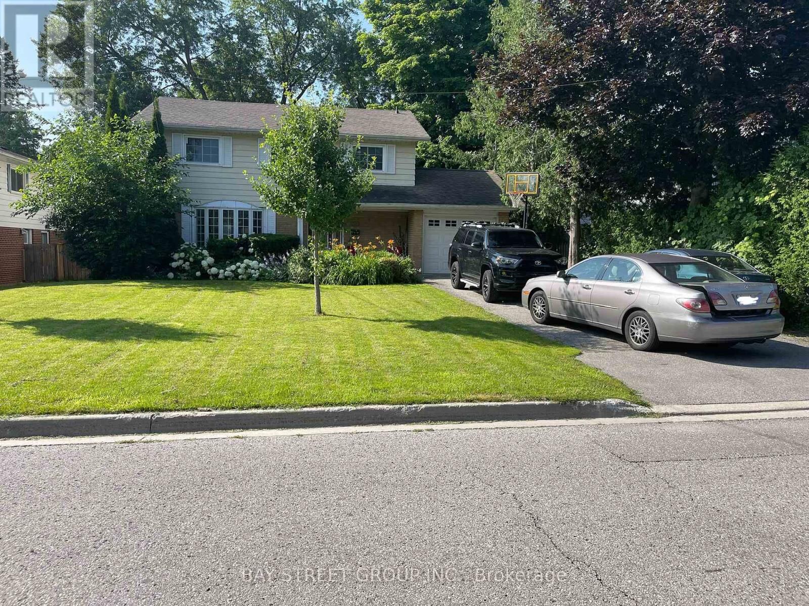 Property Photo:  129 Sherwood Forest Drive  ON L3P 1R2 