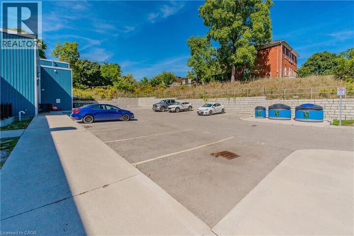 Property Photo:  58 Beverly Street 106  ON N1R 3Z7 
