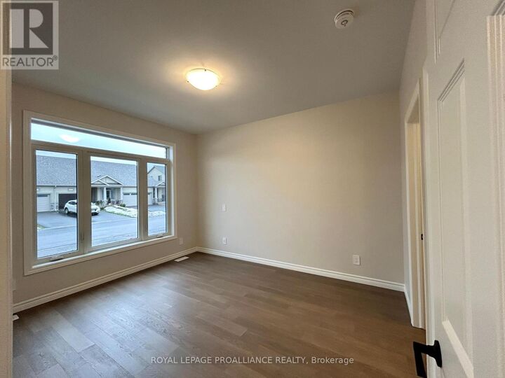 Property Photo:  83 Athabaska Drive  ON K8N 0T1 