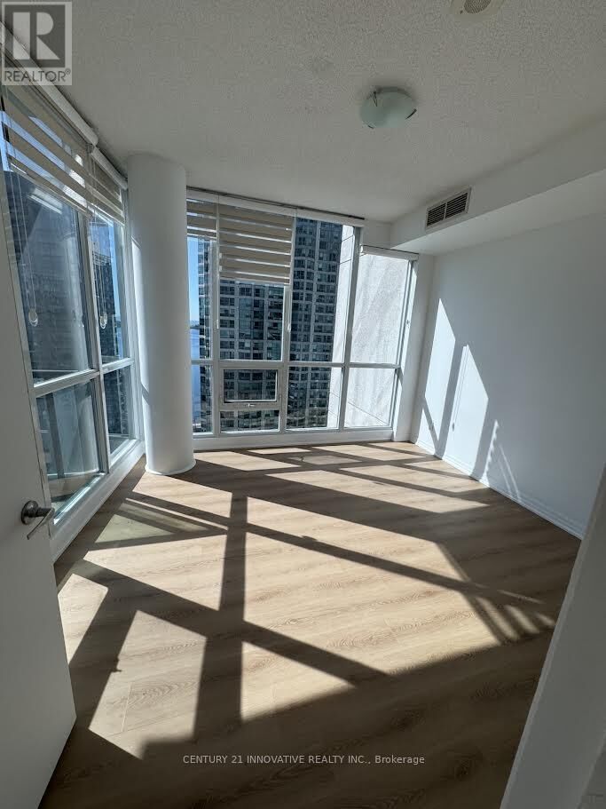 Property Photo: 16 Yonge Street 2209 ON M5E 2A1