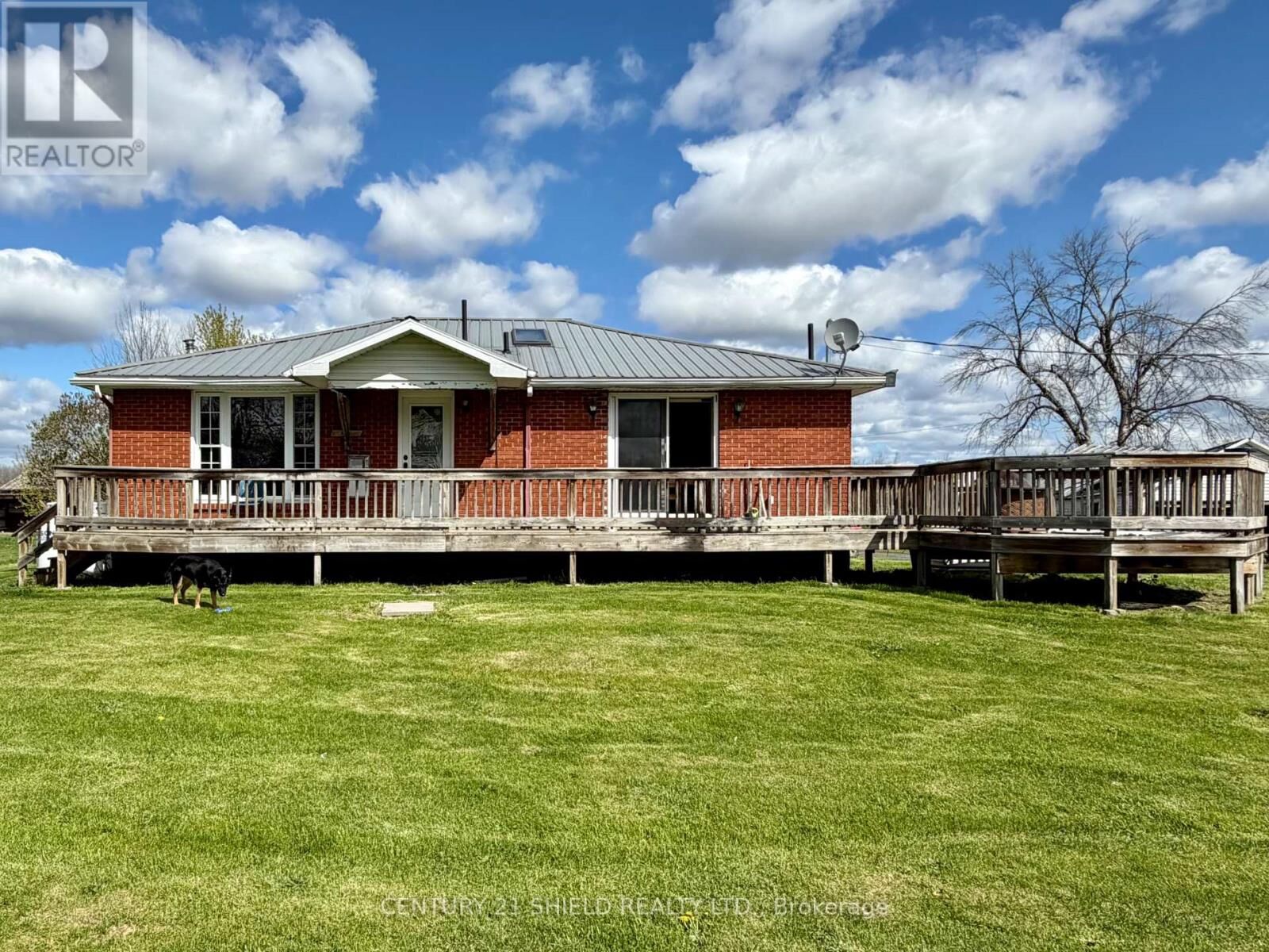 Property Photo: 17637 Island Road East ON K0C 1S0