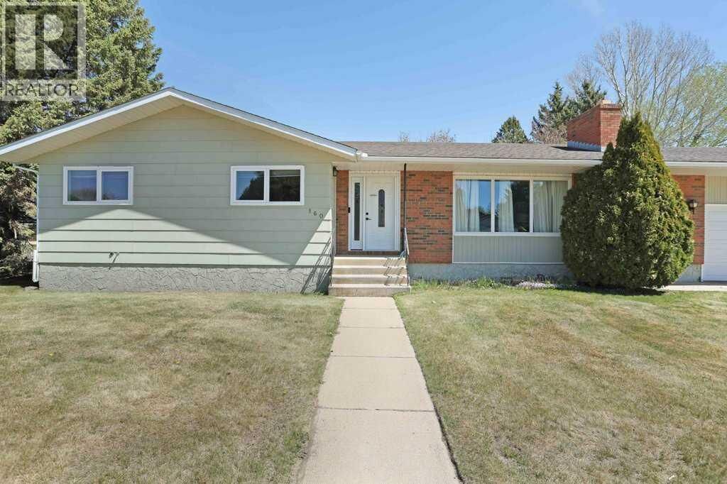 Property Photo:  160 Ingram Park Drive  AB T1R 0L1 
