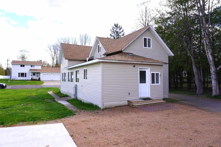 Property Photo:  1706 E 7th Street  WI 54452 