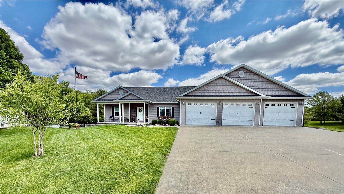 Property Photo:  26 Asa Creek Court  IL 61951 