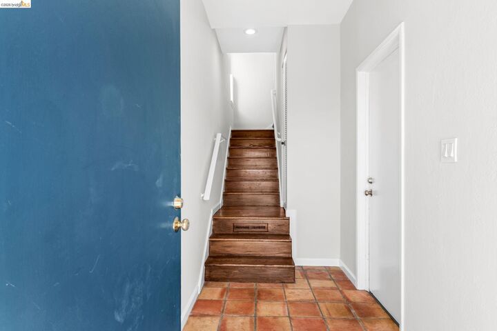 Property Photo:  10 Sereno Cir  CA 94619 