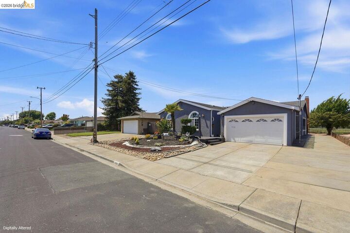 Property Photo:  2269 Cypress Ave  CA 94806 