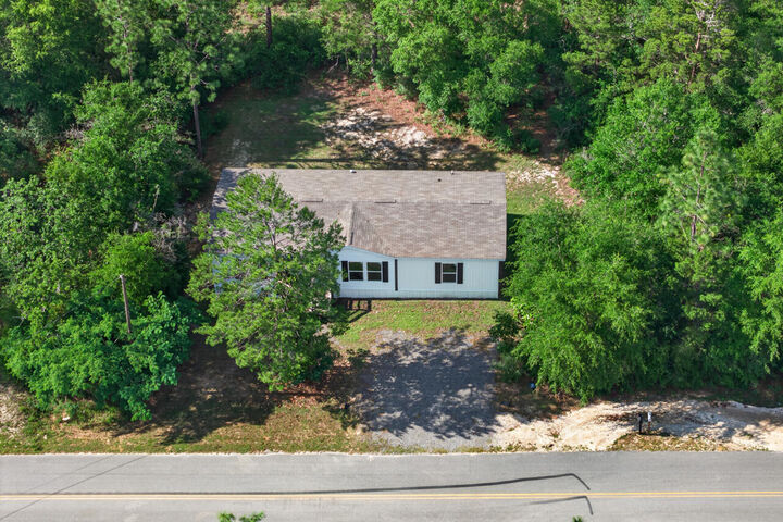 Property Photo:  158 W Violet Lane  FL 32433 