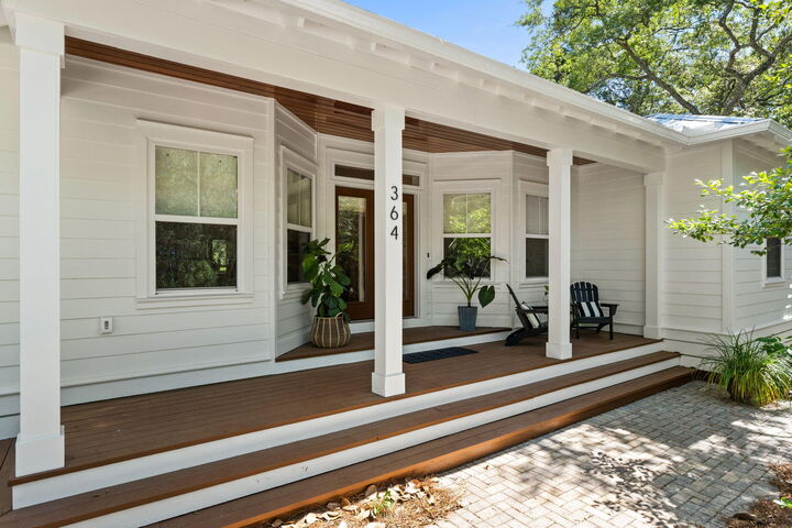 Property Photo:  364 Amelia Lane  FL 32459 