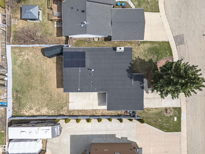 Property Photo:  10412 39 Avenue NW  AB T6J 2J3 