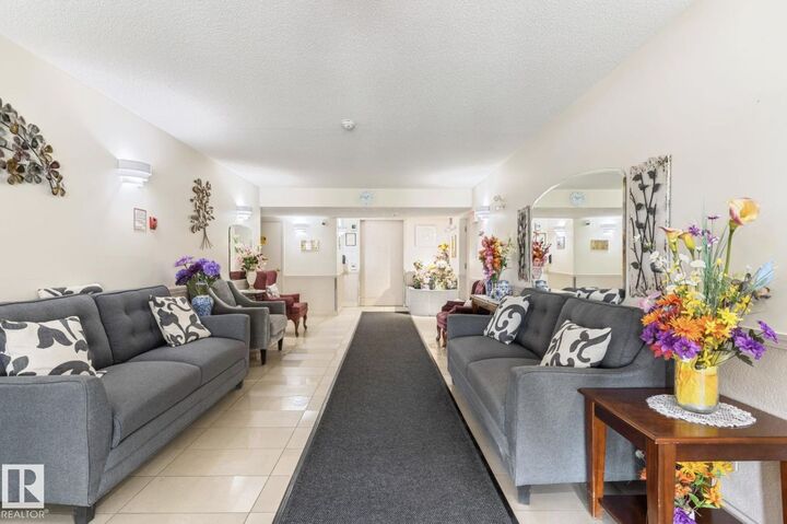 Property Photo:  18020 95 Avenue NW 311  AB T5T 6B2 