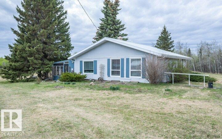 Property Photo:  58020 Rg Rd 274  AB T0G 0H0 