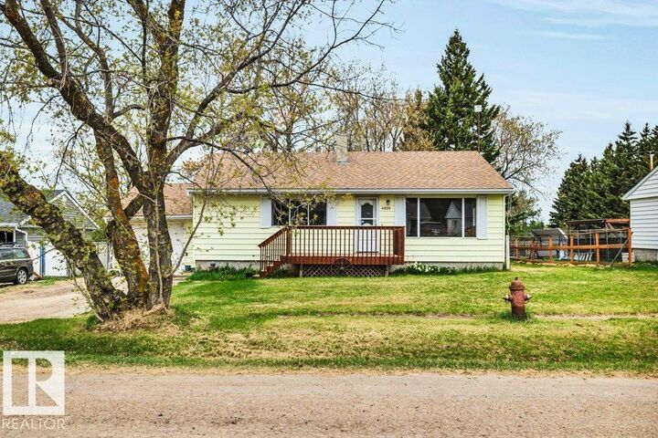 Property Photo:  4809 32 St.  AB T0C 2C0 