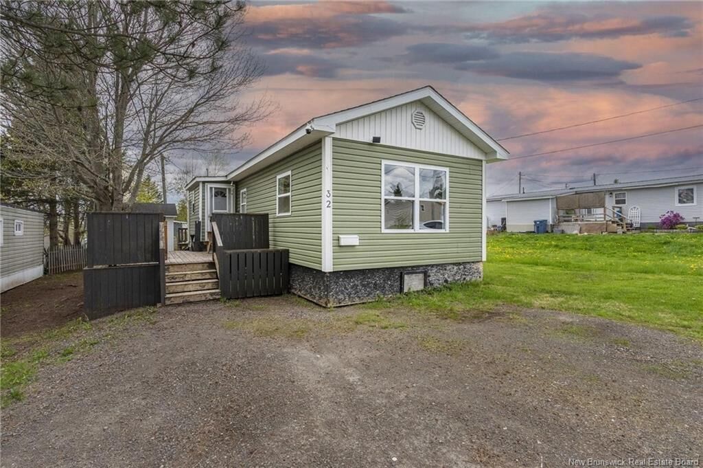 Property Photo:  32 Nancy Street  NB E1E 3T1 