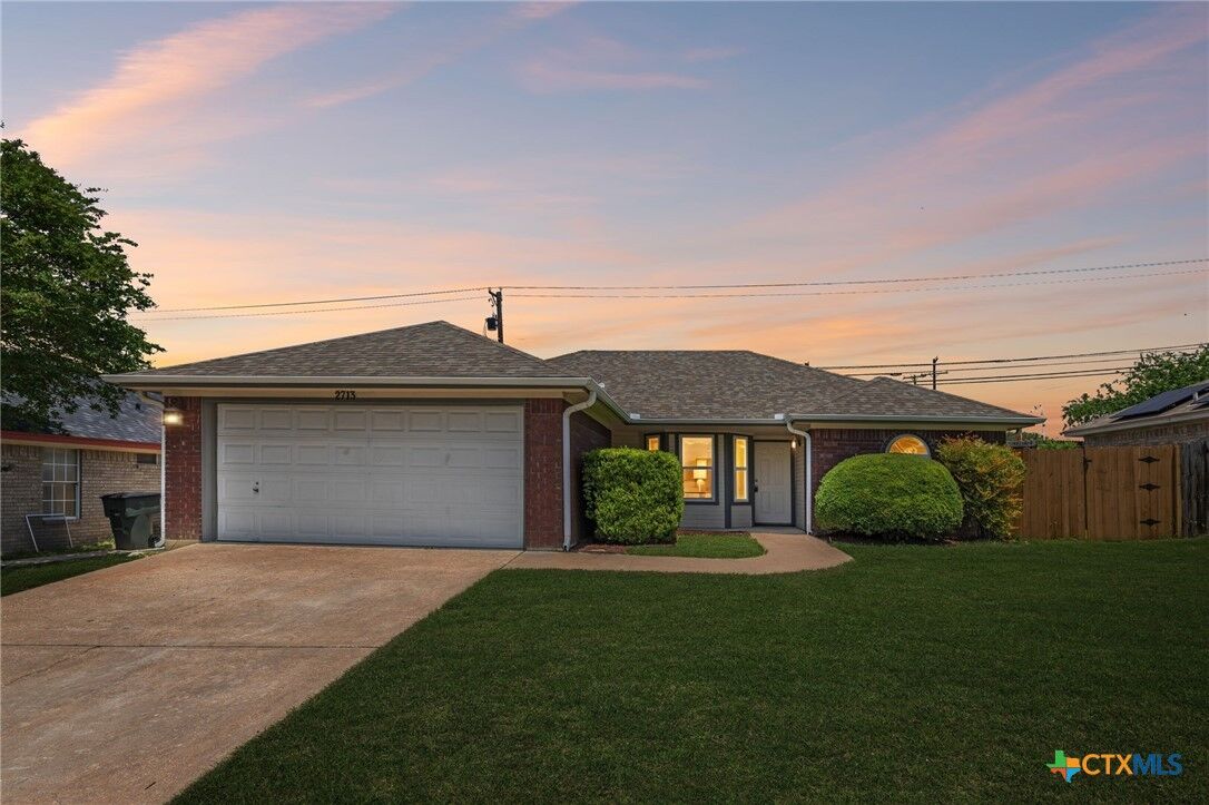 Property Photo: 2713 Fieldstone Drive TX 76549