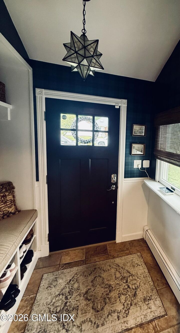Property Photo:  38 Francis Lane  CT 06831 