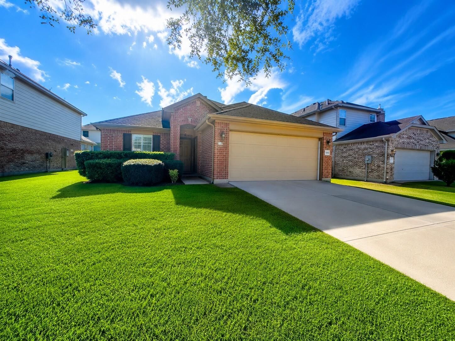 Property Photo:  10426 Whisper Bluff Drive  TX 77396 