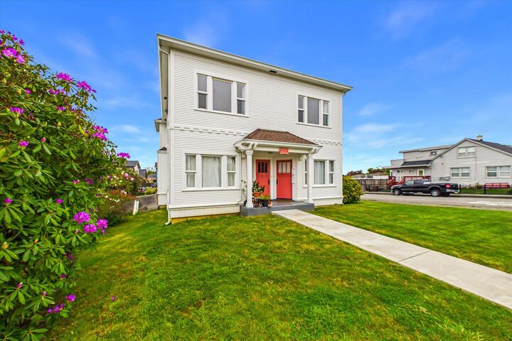 Property Photo:  2504 D Street  CA 95501 